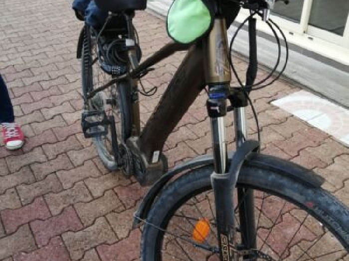  VEND vélo homme électrique NAKAMURA e-summit suv. je l'ai achetez chez un conce