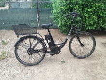 Vélo électrique noir